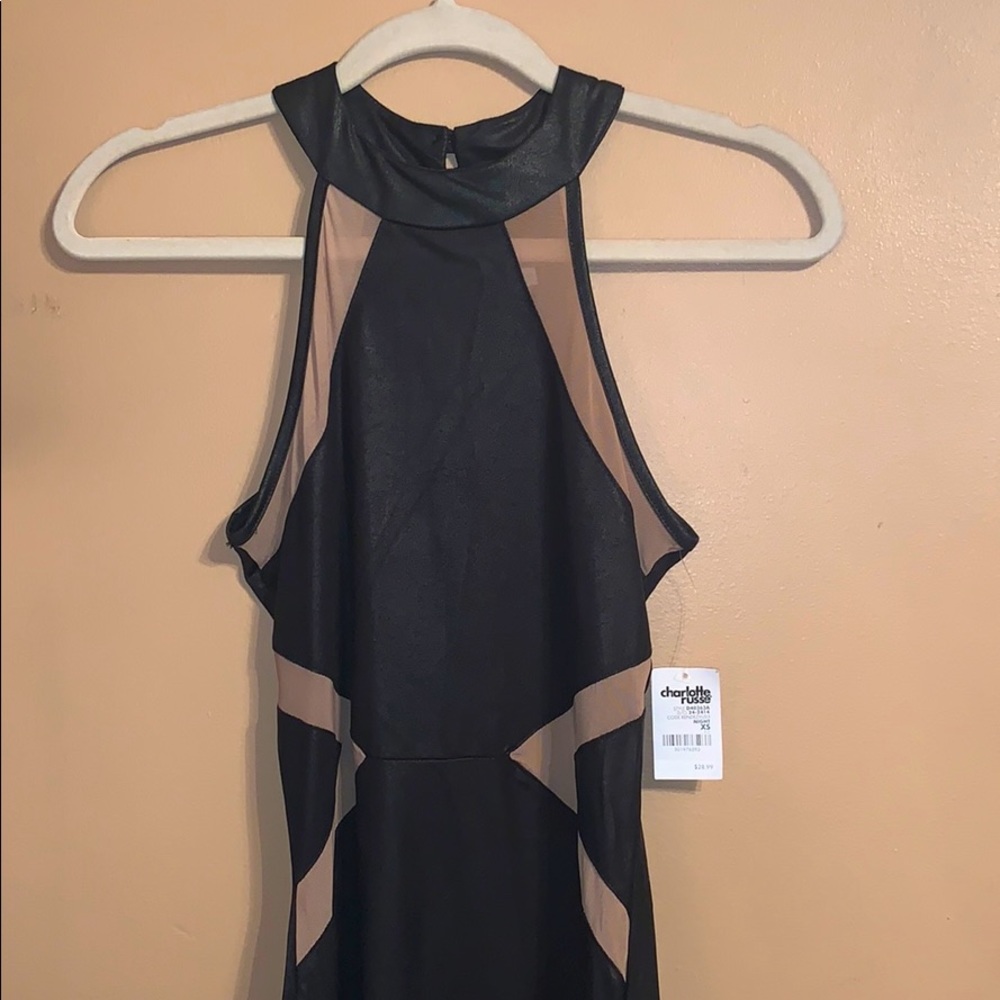 Dress - Picture 2 of 6